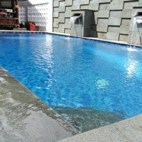 kontraktor kolam renang